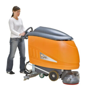 utilizare echipament de spalat pardoseli Taski Swingo 1650